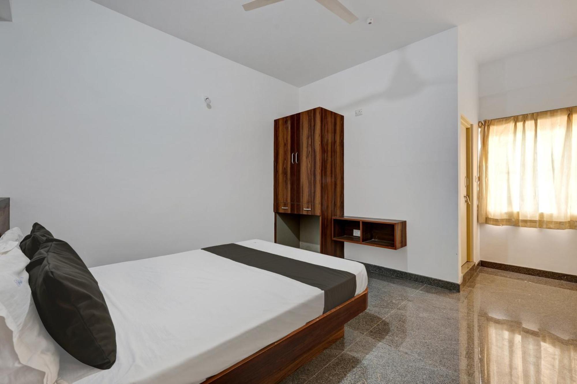 Oyo Hotel Bungalow Inn Lodging & Boarding Bangalore Eksteriør billede