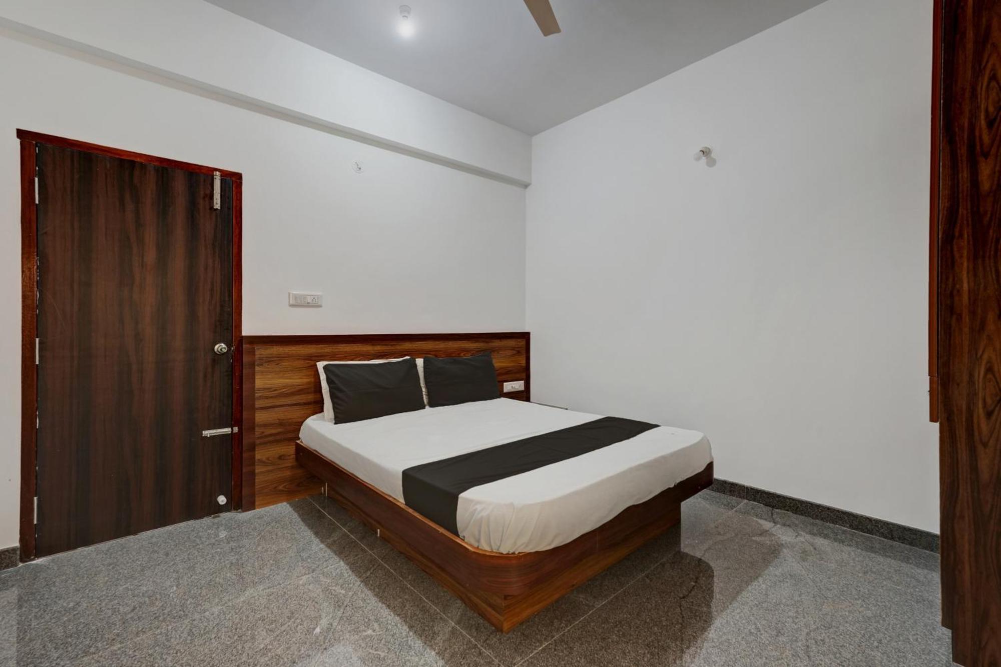 Oyo Hotel Bungalow Inn Lodging & Boarding Bangalore Eksteriør billede